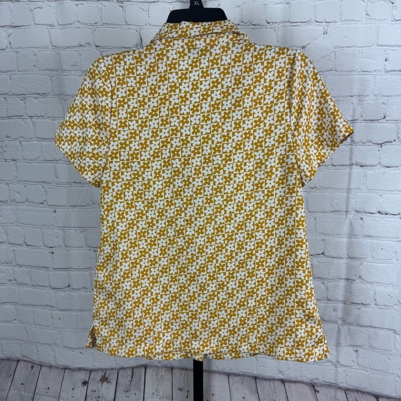 Modcloth Yellow and White Daisy Floral Print Button Up Shirt Size Small - Picture 5 of 7